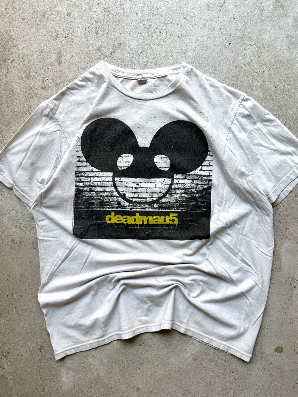 Vintage Y2K DeadMau5 Men’s White EDM DJ Techno Rave Tee L 22x28